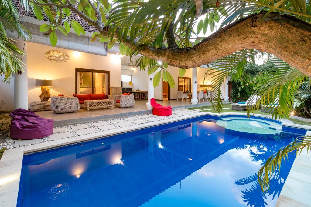 Villa Camelia Seminyak Zewnętrze zdjęcie